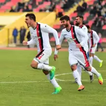 Uşakspor, Karabükpor’u 3-0 mağlup etti