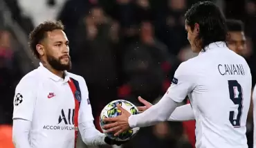 Neymar'dan Cavani'ye penaltı jesti!