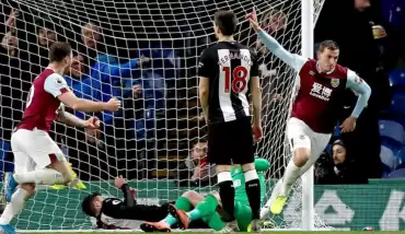 Burnley, kötü gidişe dur dedi!