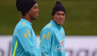 Ronaldinho'dan Neymar ve Mbappe açıklaması