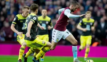 Southampton, Aston Villa'yı ateş hattına itti