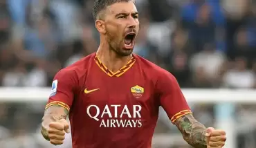 Roma'dan Aleksandar Kolarov'a yeni sözleşme!