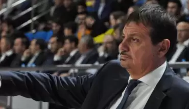 Ergin Ataman: "Hücumda sabırlı ve doğru seçimlerle oynamalıyız"