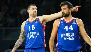 Anadolu Efes, Maccabi Tel Aviv'i rahat geçti