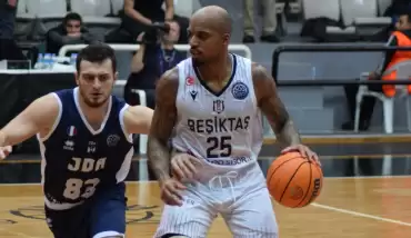 Kara Kartallar'dan ayrılan Theodore Galatasaray Doğa Sigorta'ya rakip