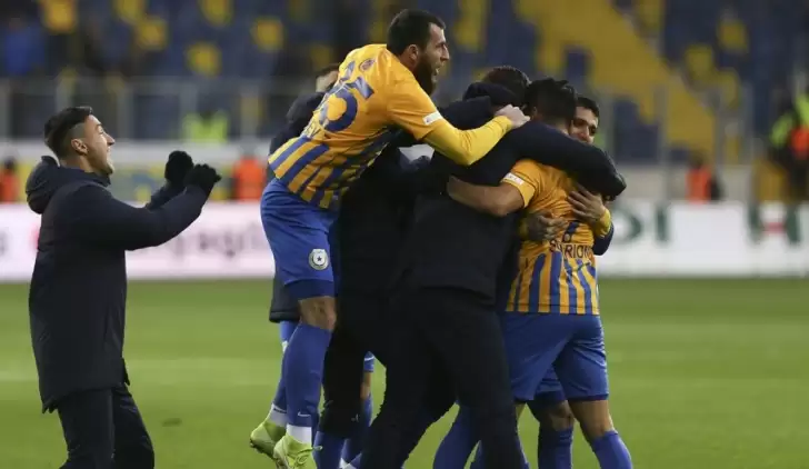 Ankaragücü yine geriden geldi: 2-2!