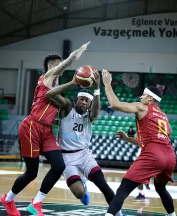 Galatasaray Doğa Sigorta son saniyede bulduğu basketle kazandı!