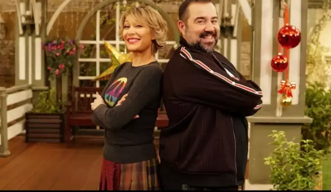 PuhuTV Jet Sosyete yılbaşı bölümü izle | Jet Sosyete Yılbaşı bölümü