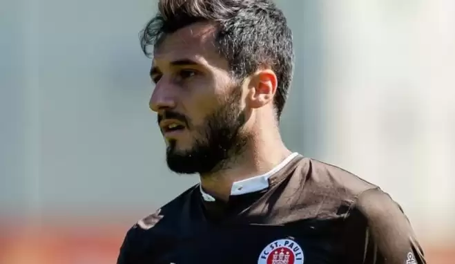 Enver Cenk Şahin, gelecek sezon Başakşehir forması giyecek