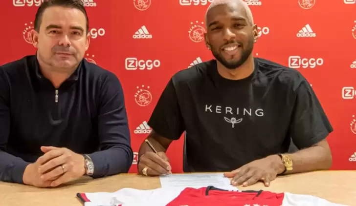 Ryan Babel resmen Ajax'ta!