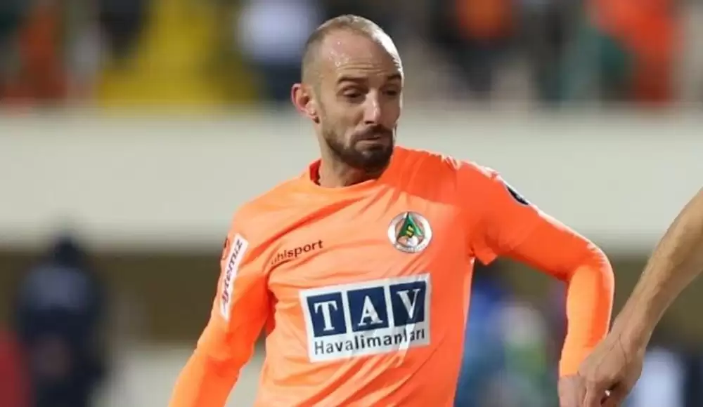 Alanyaspor futbolcusu Efecan Karaca'dan açıklamalar. Transfer hakkında  konuştu mu? - Ajansspor.com