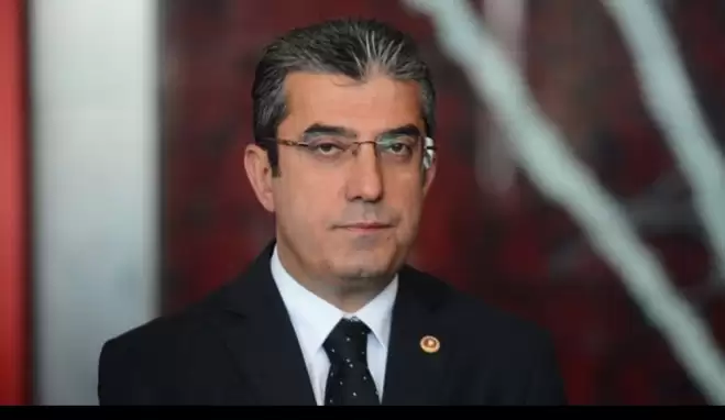 Gökhan Günaydın kimdir?