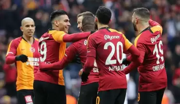 Galatasaray 1 milyar TL gelir bekliyor
