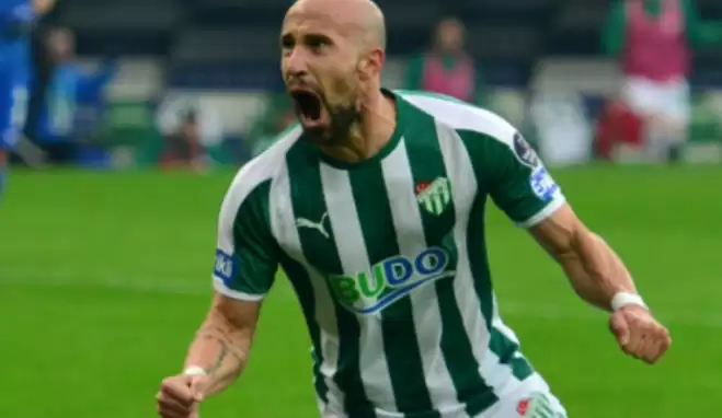 Bursaspor'da Iasmin Latovlevici ile yollar ayrıldı