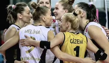 VakıfBank, PTT'yi 3-0 yendi