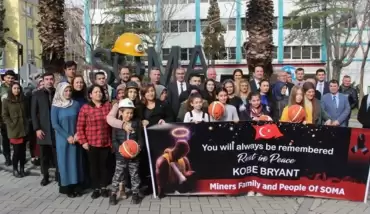 Soma'da şehit olan madencilerin aileleri, Kobe Bryant’ı andı