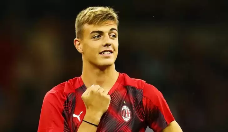 Maldini ailesi Milan'dan kopamıyor! Dededen toruna...