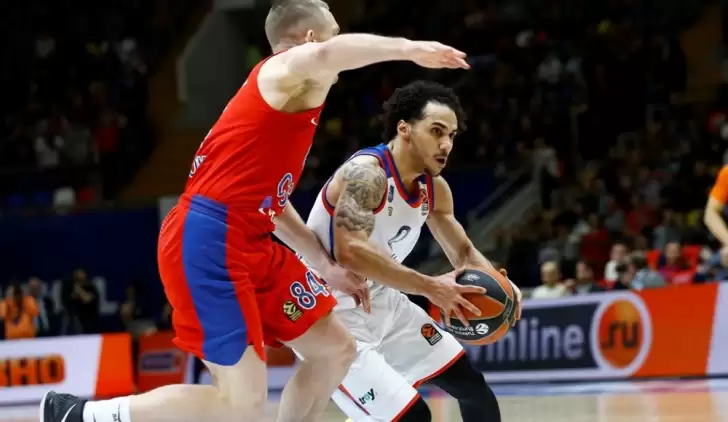 Efes, CSKA fobisini de yendi