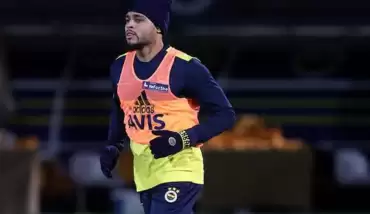 Simon Falette ilk kez