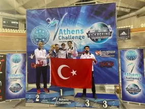 Diyarbakırlı sporcudan Türk bayrağını yırtan Yunan vekile cevap