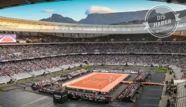 Roger Federer - Rafael Nadal gösteri maçına çıkıyor