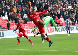 Lider Samsunspor hata yapmadı! 2-0