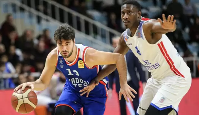Anadolu Efes, Büyükçekmece karşısında farka gitti!