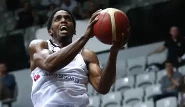 Beşiktaş'tan oyuncusuna uyarı! O imzayı atarsa...