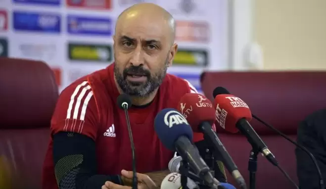 Beşiktaş taraftarları ayağa kalktı! Tolunay Kafkas...