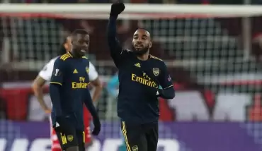 Arsenal deplasmanda avantajı aldı!