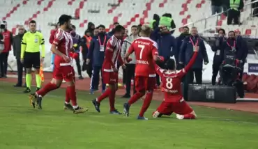 Mert Hakan Yandaş'ın Alanyaspor'a karşı gol sevinci olay oldu