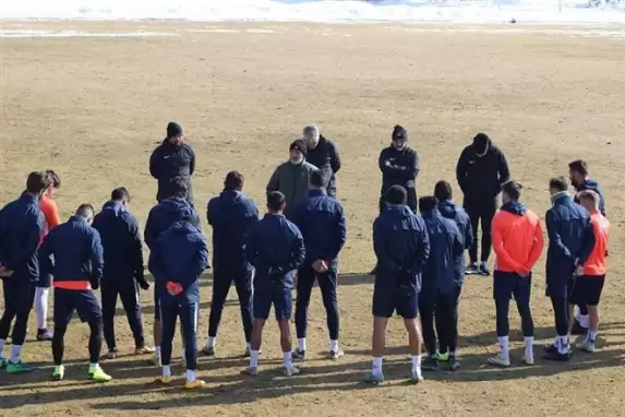 Vanspor Teknik Direktörü Taner Taşkın istifa etti