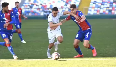 İzmir'de Erzurumspor'a ağır darbe