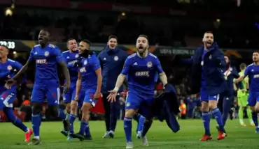 Valbuenalı Olympiakos tarih yazdı!