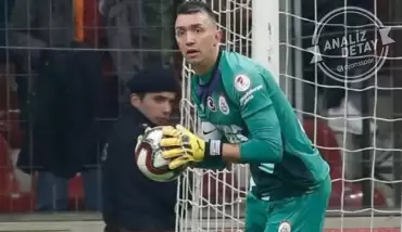 Muslera yorumu: Alisson Becker kurtarsa..."