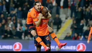 Demba Ba: ''2 kulvarda da iddialıyız''