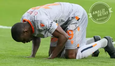 Demba Ba büyülüyor