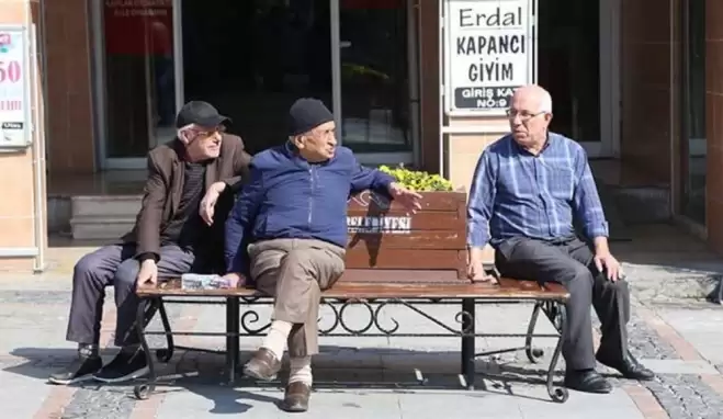 Sokağa çıkma yasağını delen kaç lira ceza ödeyecek?