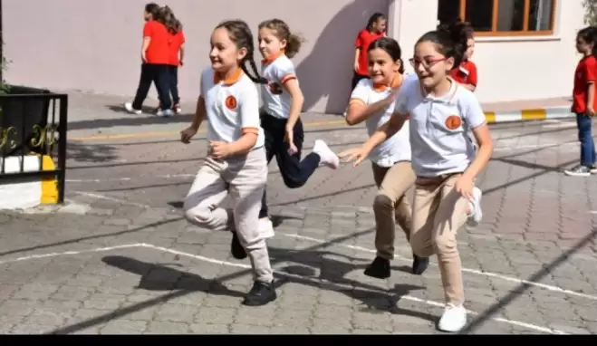 Okullar ne zaman açılacak? Uzaktan eğitim uzayacak mı?