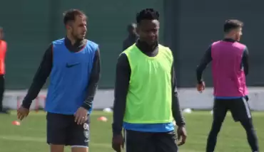 Onazi’den anlamlı 'tek kişilik tavla' mesajı