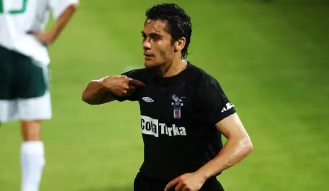 Ahmed Hassan resmen aday!