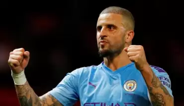 Kyle Walker önce seks partisi düzenledi, sonra 'evde kal' dedi