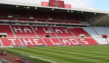 Sunderland oyuncularını ücretsiz izne gönderdi