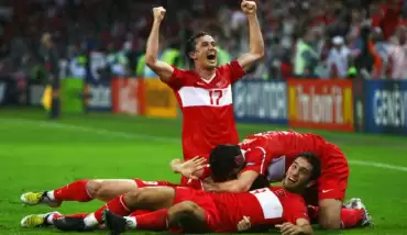 #FutbolTBT | Geri dönüşlerin takımı Cenevre'de destan yazdı: 3-2!