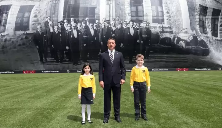 Fenerbahçe'den dev pankart! Tarihe geçti...