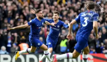 Giroud, Chelsea'de kaldı