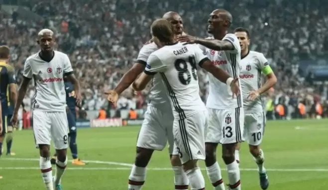 #FutbolTBT | Kara Kartal, Şampiyonlar Ligi'nde yüksekten uçuyor: 2-0!