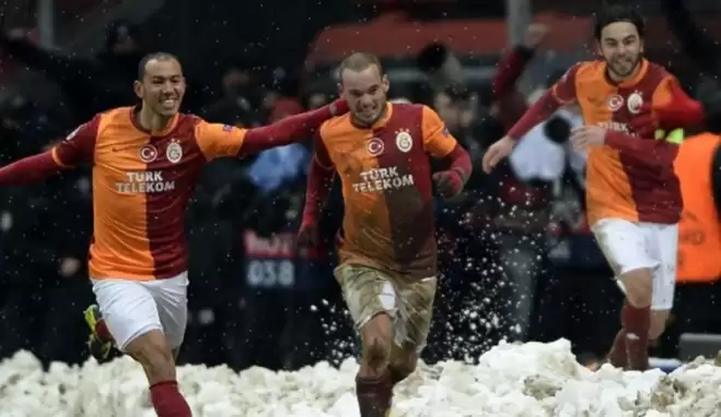 #FutbolTBT | 2 gün süren maçta Cimbom tarih yazdı!