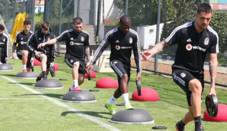 Beşiktaş'ta büyük stres: 'Hepimizi karantinaya alın'