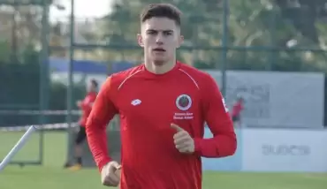 F.Bahçe genç oyuncu için kesenin ağzını açacak!